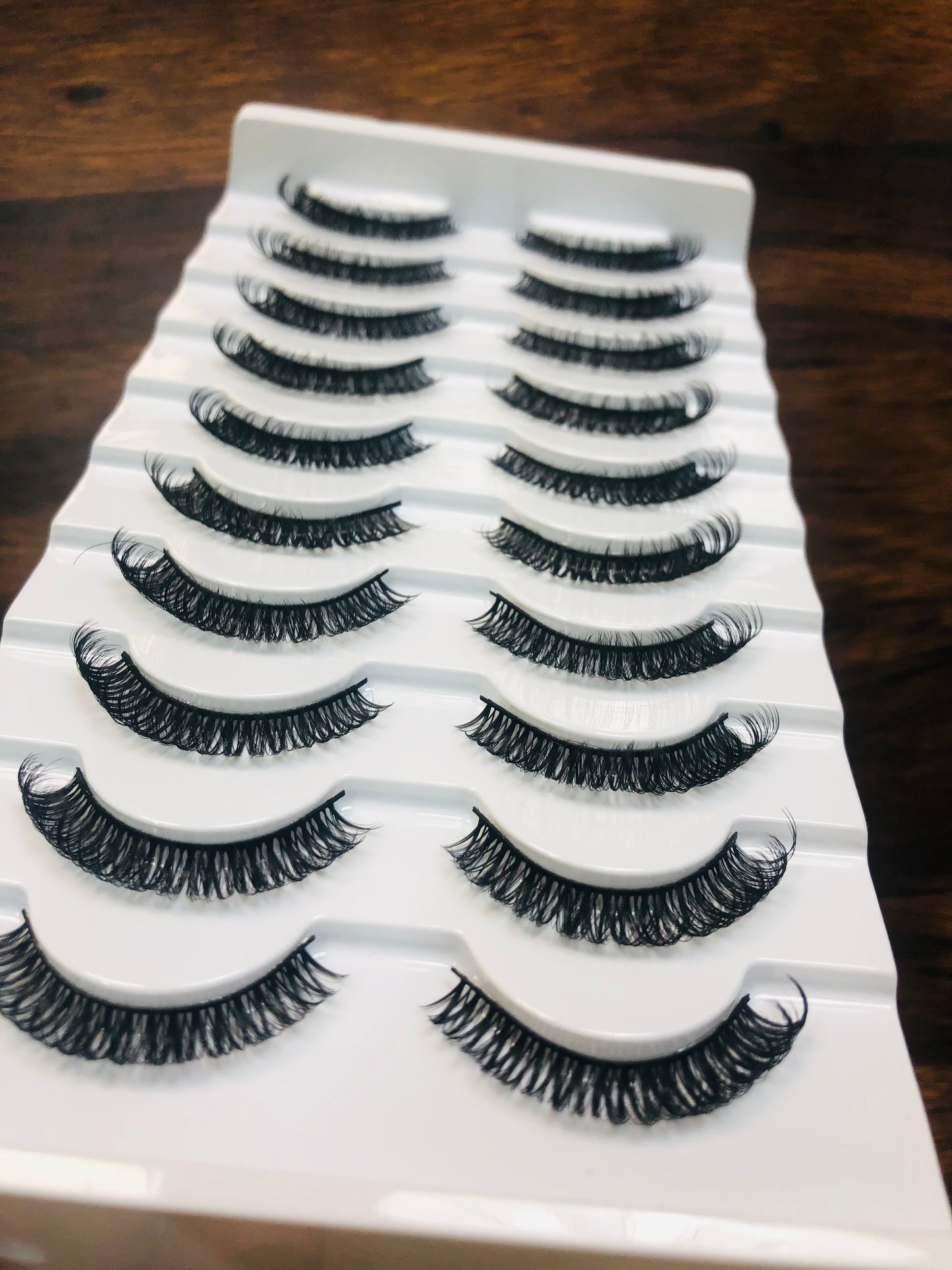 Eyelashes, Style TK28, Premium and Natural Eyelashes (curved)