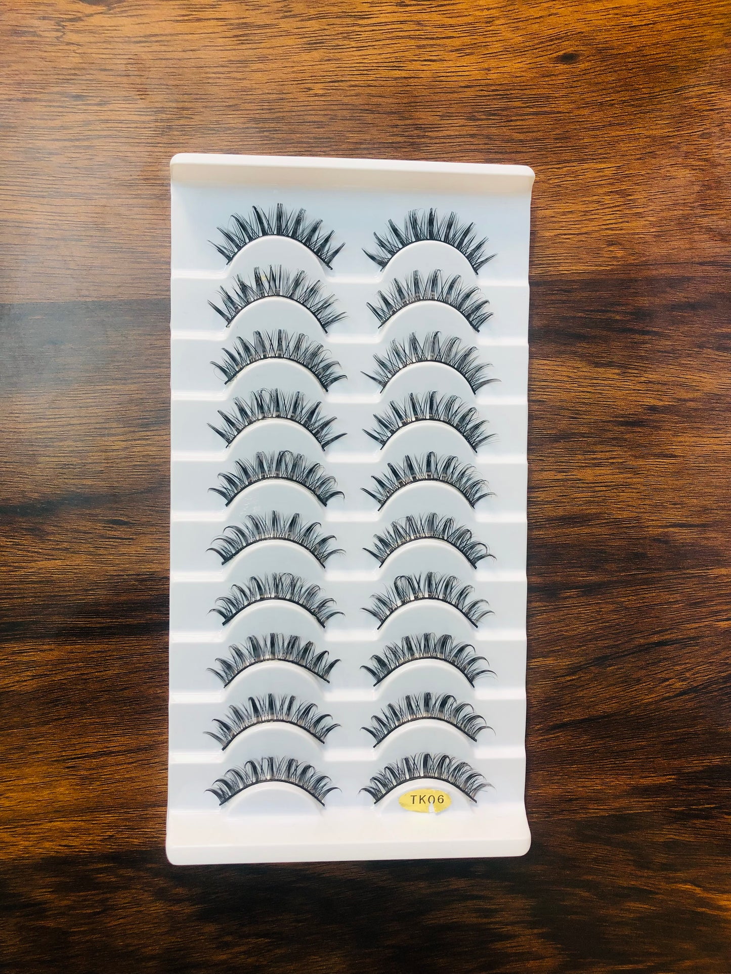 Eyelashes, Style TK06, Premium and Natural Eyelashes (Curved)