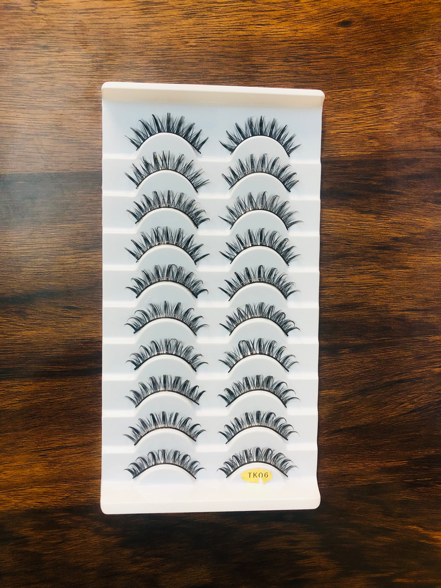 Eyelashes, Style TK06, Premium and Natural Eyelashes (Curved)